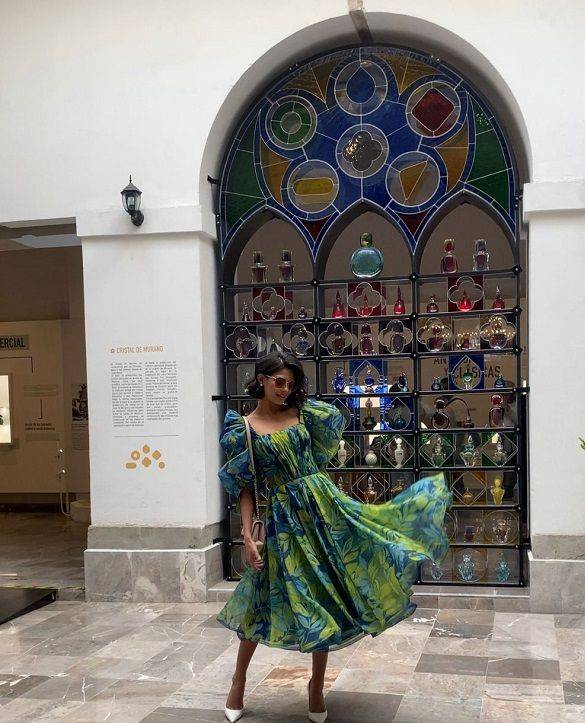 Miss Universo Shennys Palacios visitó el Museo del Perfume (MUPE)